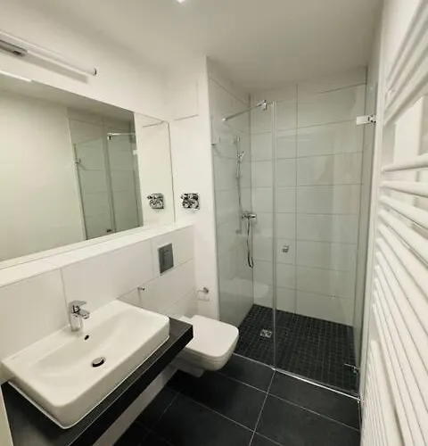 Skyline Adlershof - Premium Design And Full Kitchen *