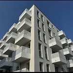 Skyline Adlershof - Premium Design And Full Kitchen דירה ברלין