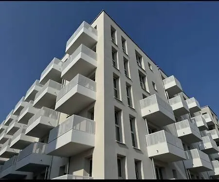 Skyline Adlershof - Premium Design&full Kitchen Apartment Berlin