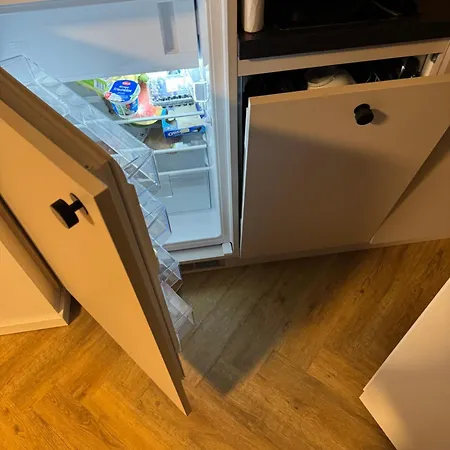 דירה Skyline Adlershof - Premium Design And Full Kitchen ברלין