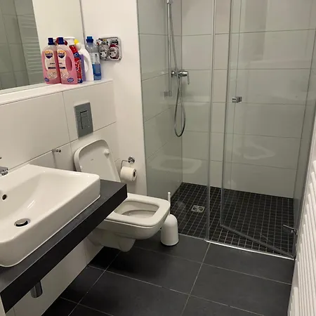 Skyline Adlershof - Premium Design&full Kitchen Apartment Berlin