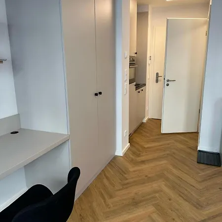 Apartment Skyline Adlershof - Premium Design&full Kitchen Berlin